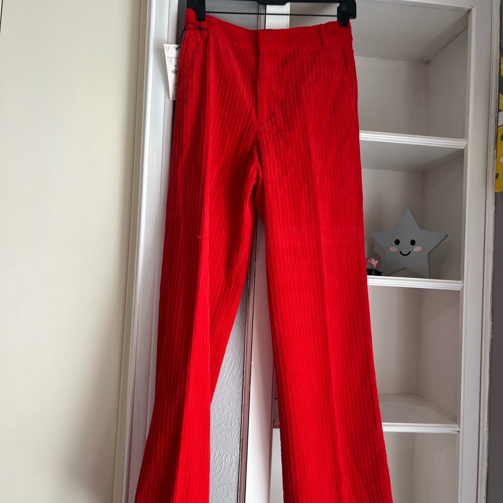 New Zara straight leg pants, trousers pockets eye hook closure pleated S solid